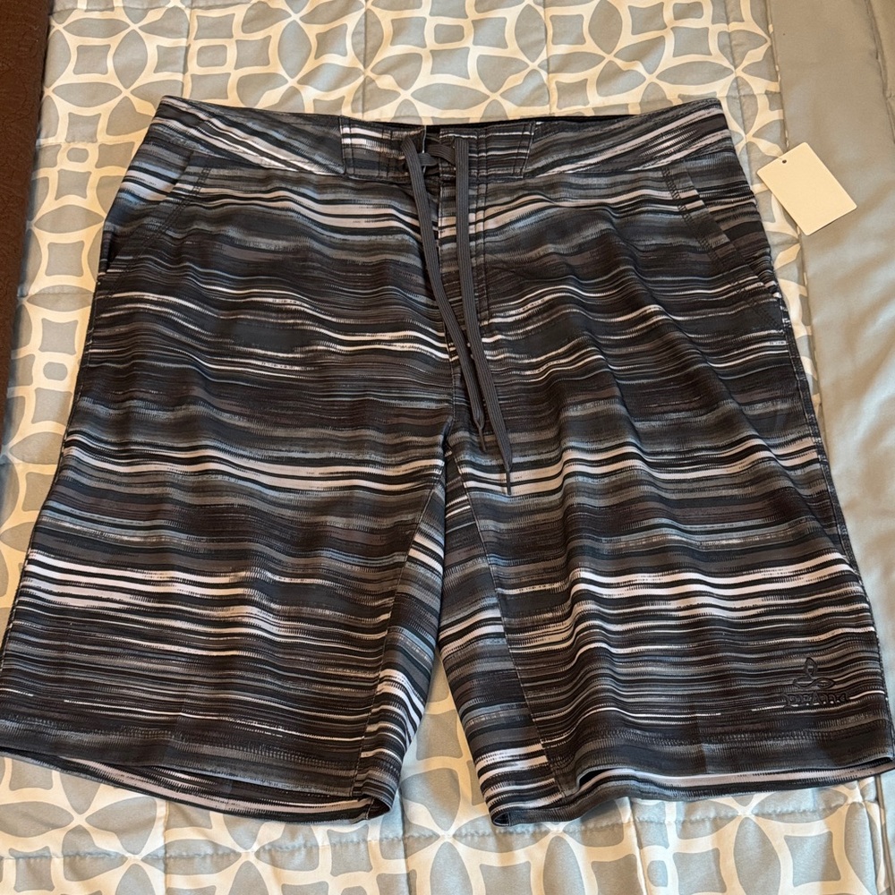NWT, Men’s Prana Linear Boardshorts/swim trunks, size 36